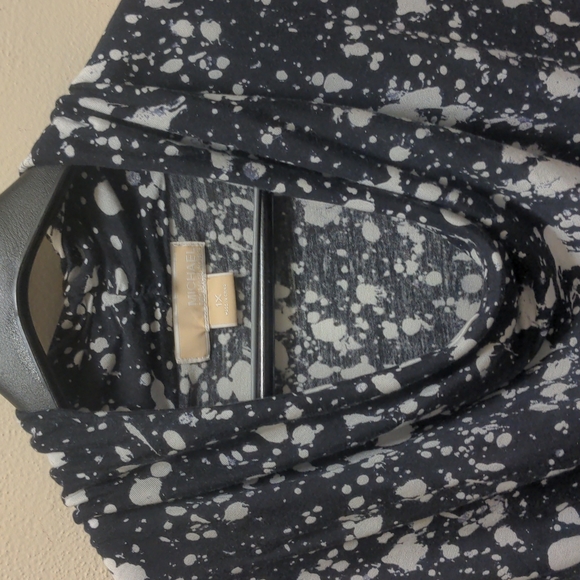 🍀 3/$9 Michael Kors Paint Splatter Cowl-Neck Blouse - Picture 2 of 7